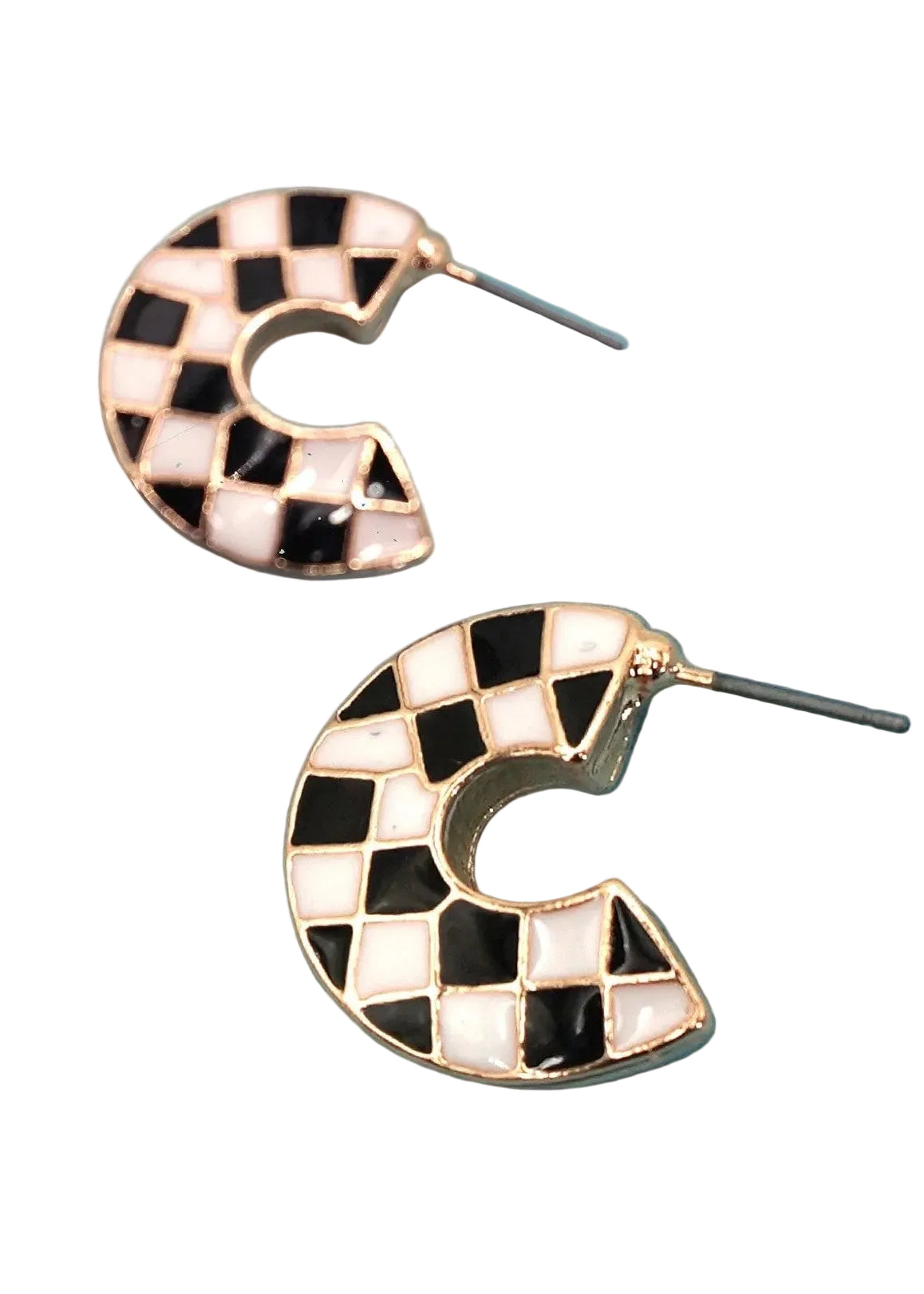 Pair of checkered hoop earrings 