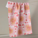 Pink Floral-patterned towel 