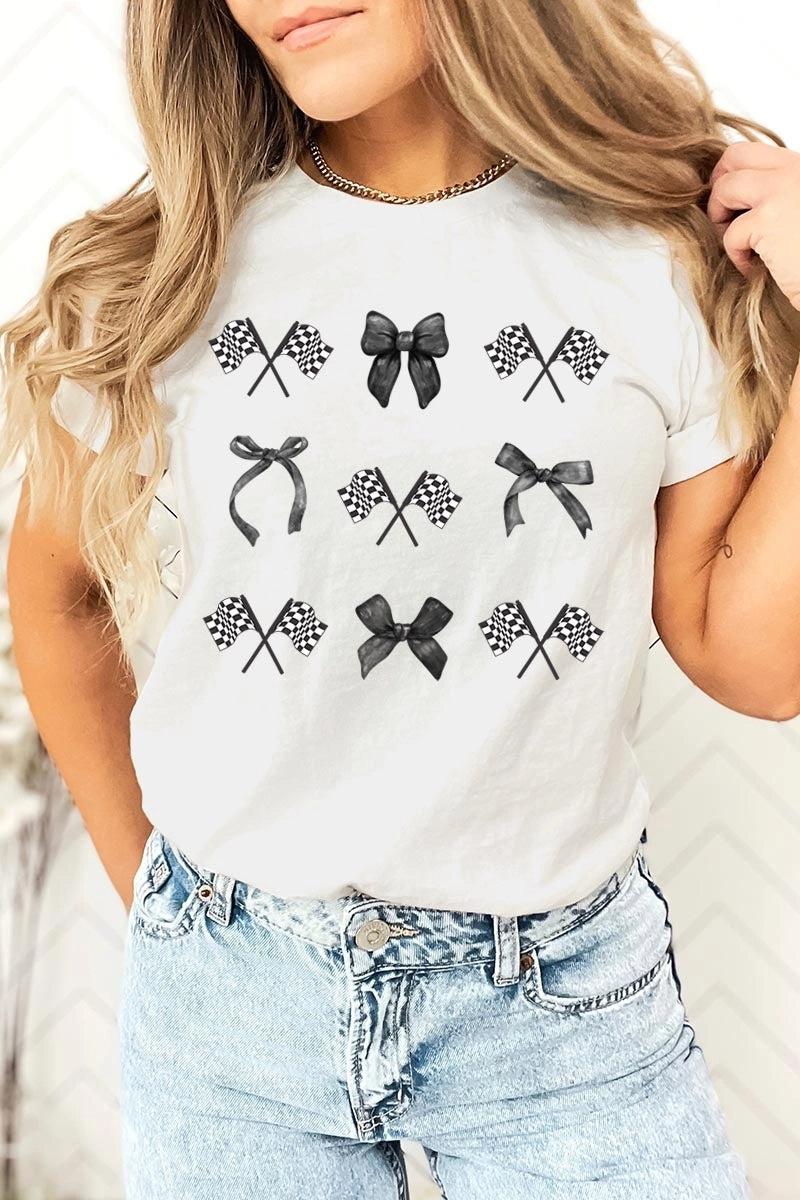Race t-shirt with graphic bows and flags on White