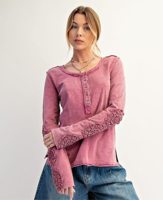 Rose knit top with crochet trim