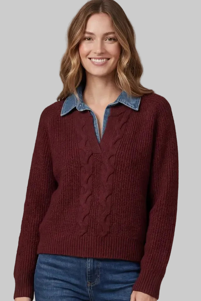 Burgundy women’s pullover with contrasting blue collar
